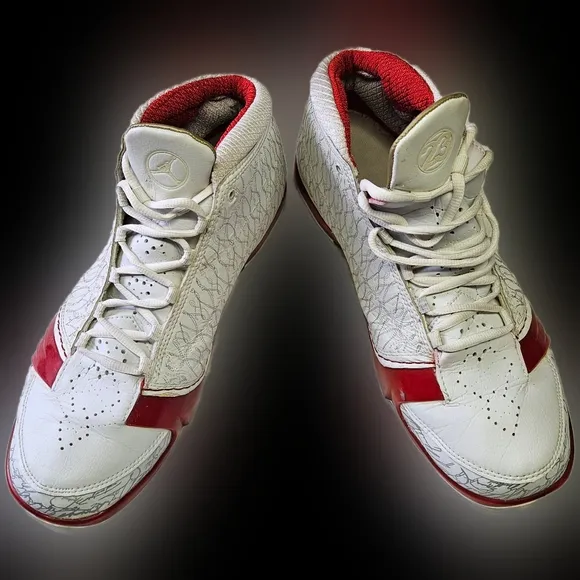 Nike Nike Air Jordan 23 OG GS &quot;White Varsity&quot; released in 2008 Red Accents Sz 12