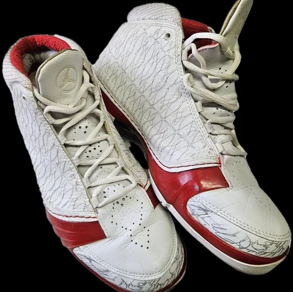 Nike Nike Air Jordan 23 OG GS &quot;White Varsity&quot; released in 2008 Red Accents Sz 12
