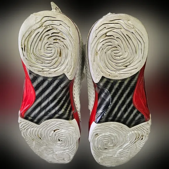 Nike Nike Air Jordan 23 OG GS &quot;White Varsity&quot; released in 2008 Red Accents Sz 12