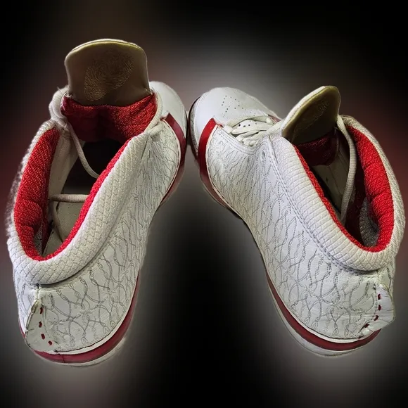 Nike Nike Air Jordan 23 OG GS &quot;White Varsity&quot; released in 2008 Red Accents Sz 12