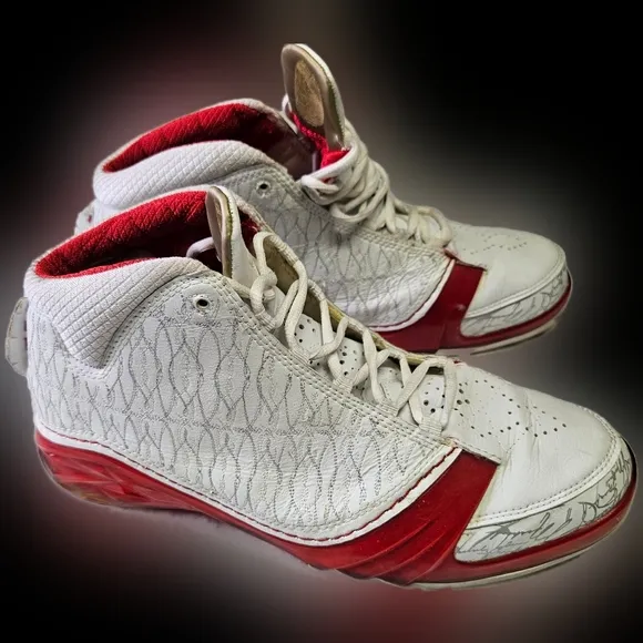 Nike Nike Air Jordan 23 OG GS &quot;White Varsity&quot; released in 2008 Red Accents Sz 12