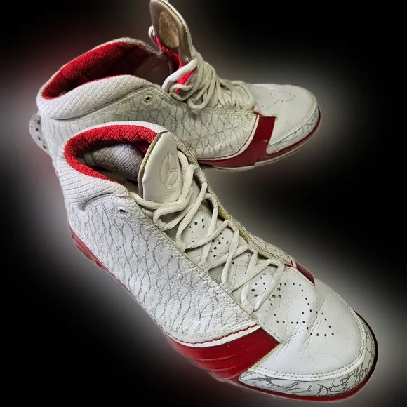 Nike Nike Air Jordan 23 OG GS &quot;White Varsity&quot; released in 2008 Red Accents Sz 12