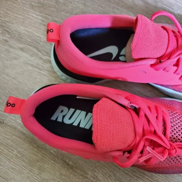 Nike Odyssey React 2 Flyknit Running Shoes in Ember Glow - Women's Size 6