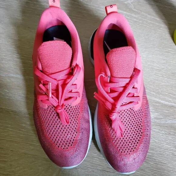 Nike Odyssey React 2 Flyknit Running Shoes in Ember Glow - Women's Size 6