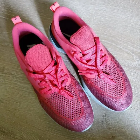 Nike Odyssey React 2 Flyknit Running Shoes in Ember Glow - Women's Size 6