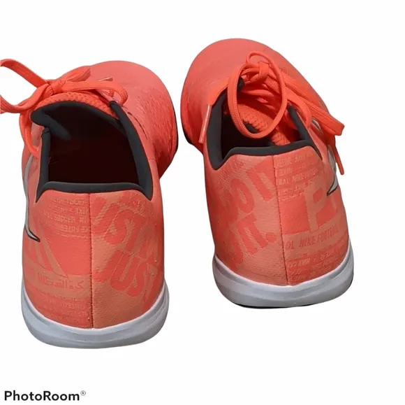 Nike Phantom soccer sneakers size 7US