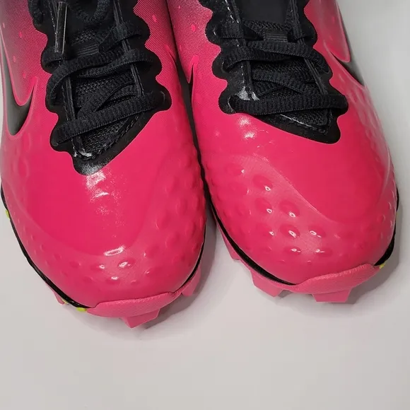 NIKE Pink and black Hyperdiamond FastFlex Softball/ soccer cleats shoes …