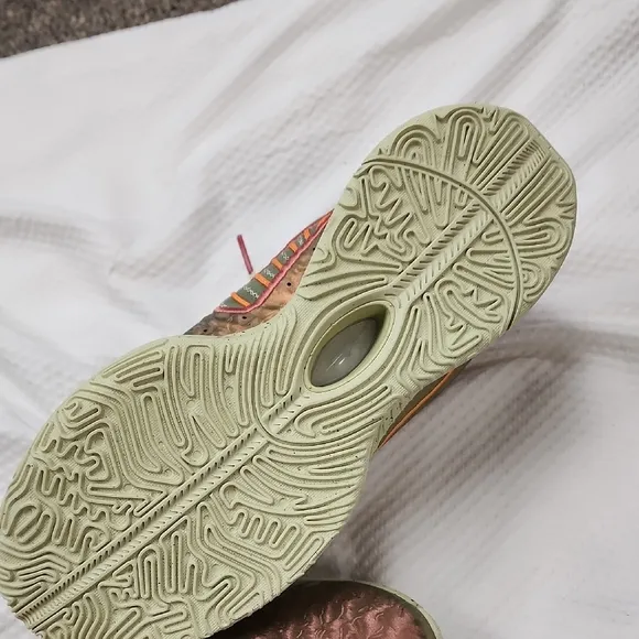 Nike Queen Conch LEBRON Basketball Shoes 9