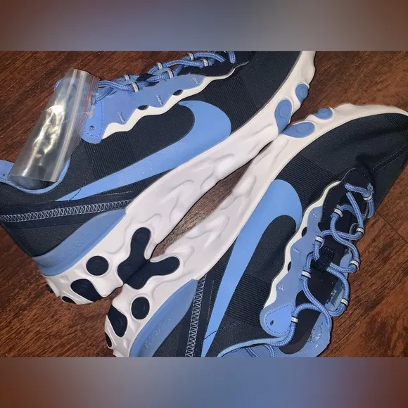 Nike React Element UNC Tarheels basketball team shoes