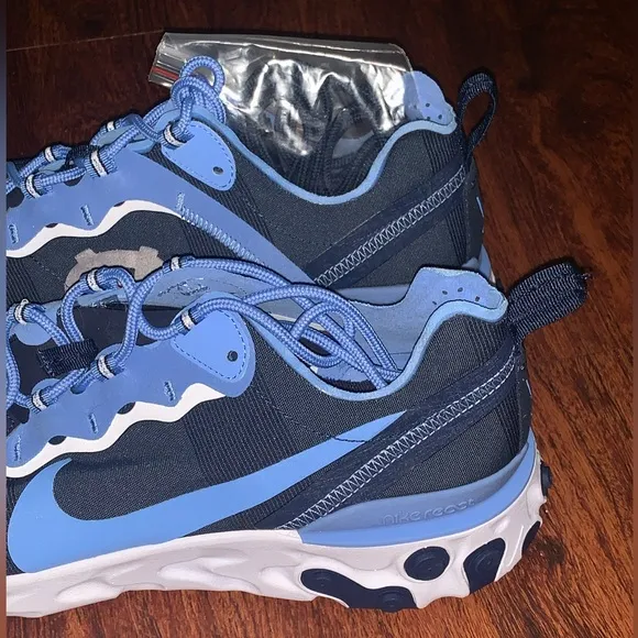 Nike React Element UNC Tarheels basketball team shoes