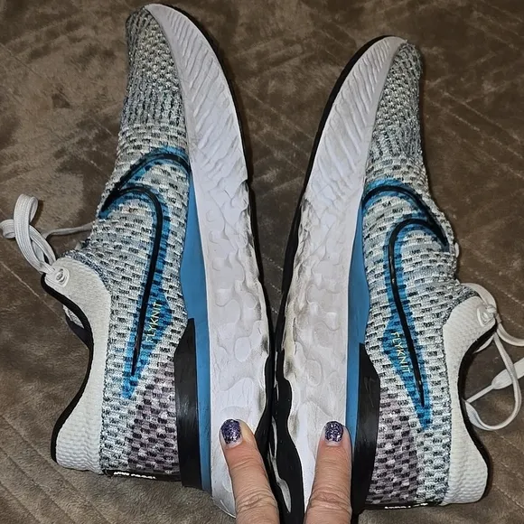 Nike React Flyknit Blue and White Running Shoes size 12