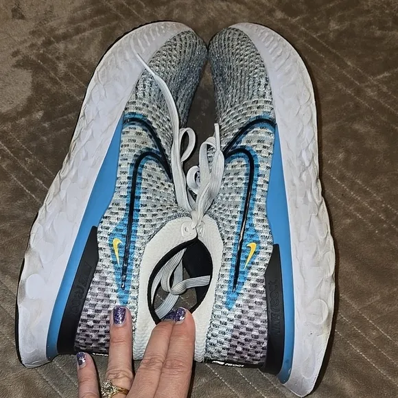 Nike React Flyknit Blue and White Running Shoes size 12