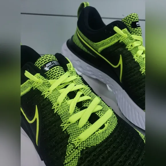 Nike React Infinity Run FlyKnit 2 Volt Black Training Running Sneakers Men 11.5