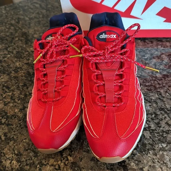 Nike Red Air Max 95 Sneakers EUC 10.5
