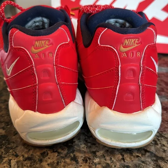 Nike Red Air Max 95 Sneakers EUC 10.5