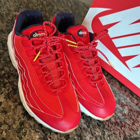 Nike Red Air Max 95 Sneakers EUC 10.5