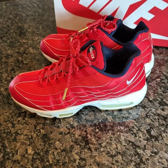 Nike Red Air Max 95 Sneakers EUC 10.5