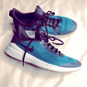 Nike rival blue running shoes