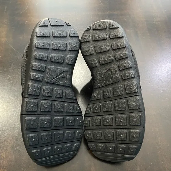 Nike Roshe One Toddler SLIP ON Sneakers