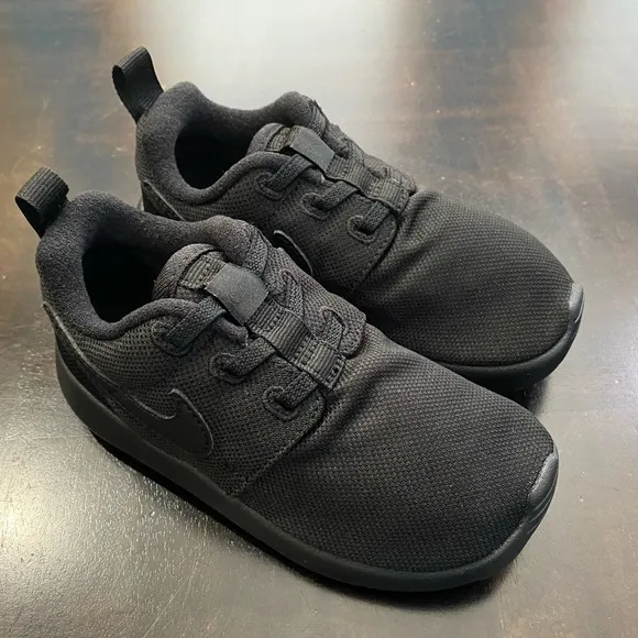 Nike Roshe One Toddler SLIP ON Sneakers
