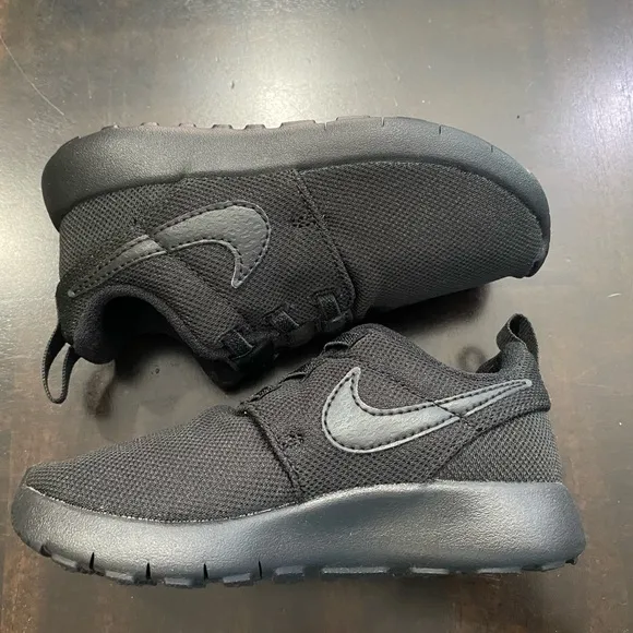 Nike Roshe One Toddler SLIP ON Sneakers