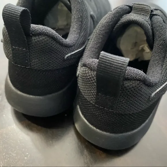 Nike Roshe One Toddler SLIP ON Sneakers