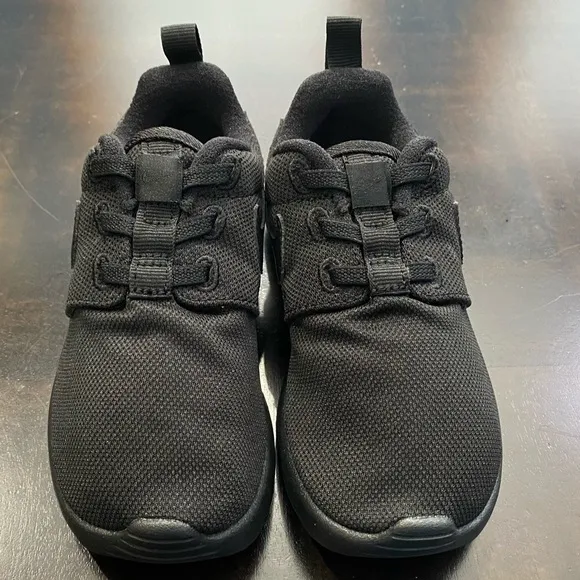Nike Roshe One Toddler SLIP ON Sneakers