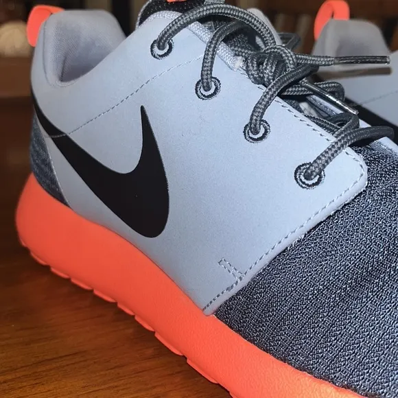 Nike Rosherun Shoes Sneakers new 511881 097 Mens Size 12