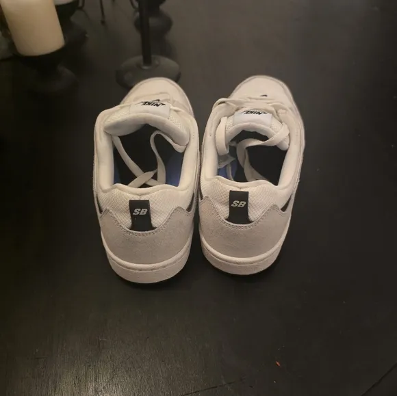 Nike SB Alleyoop White and Black Sneakers