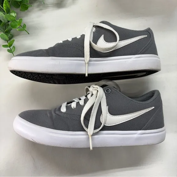 Nike SB Check Solar Cloth Skateboarding Men’s Shoes Size 4.5, 921463 011