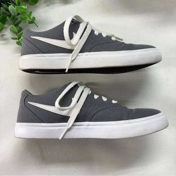 Nike SB Check Solar Cloth Skateboarding Men’s Shoes Size 4.5, 921463 011