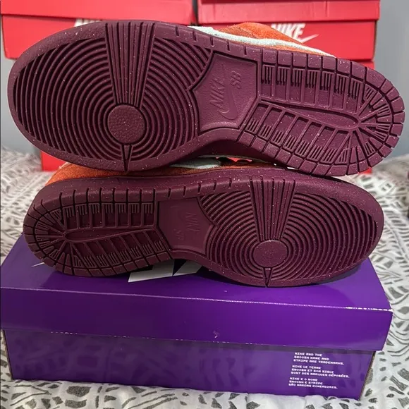 NIKE SB DUNK LOW PRO Orange and Purple Sneakers with Teal Swoosh NEW in the box