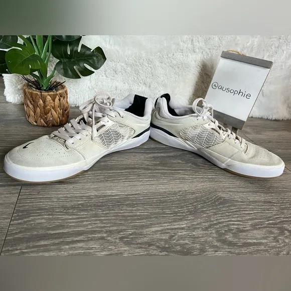 Nike SB Ishod Wair Summit White/Black with gum soles. Size 10