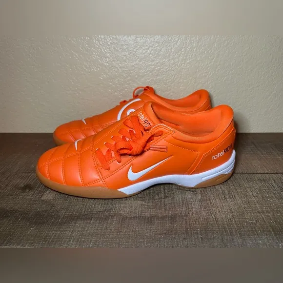 Nike Total 90 3 SP “Safety Orange” Soccer Shoes.- Size 7.5 Men.