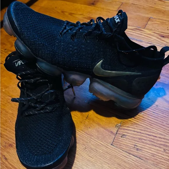 Nike Vapormax Black Sneakers
