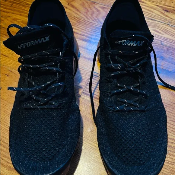 Nike Vapormax Black Sneakers