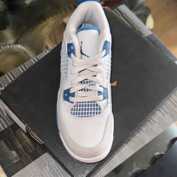 Nike White and Blue Athletic Sneakers