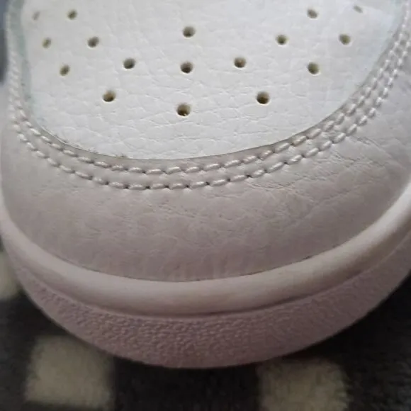 Nike White Court Vision Mid Casual Sneakers Size 6.5