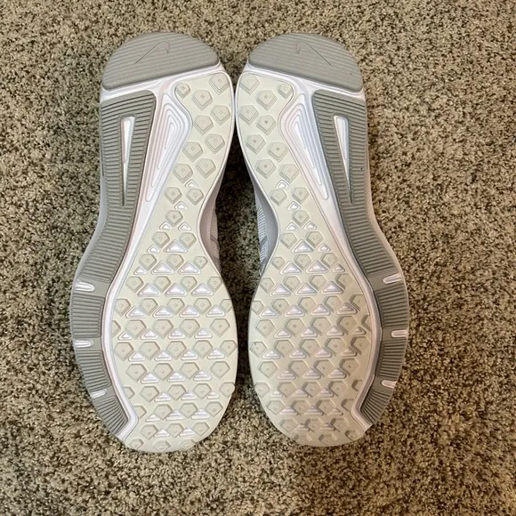 👟Nike | White Running Shoes👟