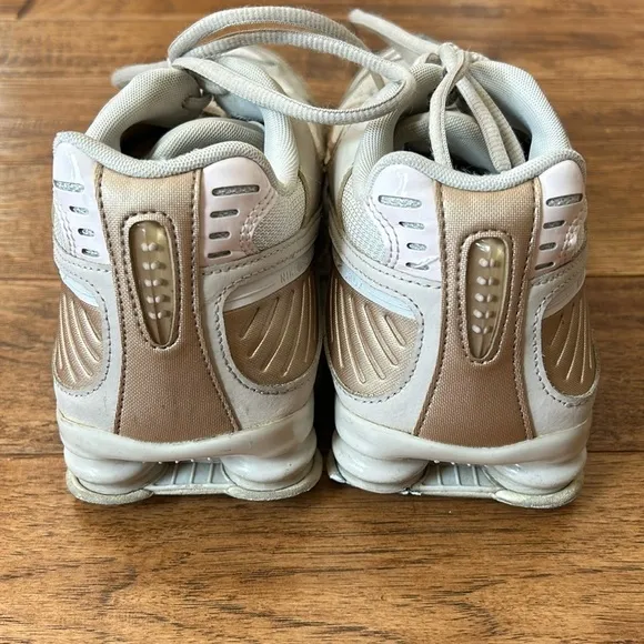 Nike Women's Shox Enigma Running Shoes Sneakers in Desert Sand Size 10