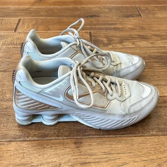 Nike Women's Shox Enigma Running Shoes Sneakers in Desert Sand Size 10