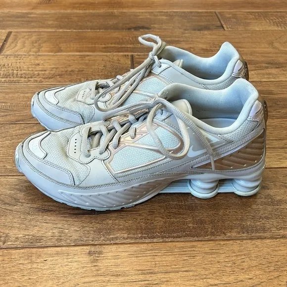 Nike Women's Shox Enigma Running Shoes Sneakers in Desert Sand Size 10