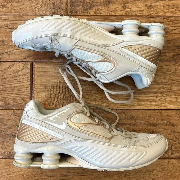 Nike Women's Shox Enigma Running Shoes Sneakers in Desert Sand Size 10