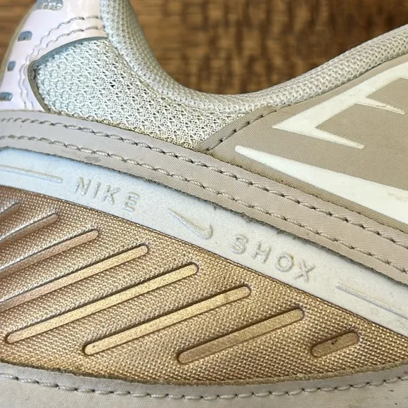 Nike Women's Shox Enigma Running Shoes Sneakers in Desert Sand Size 10