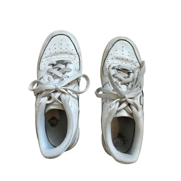 Nike Womens White Lace Up Air Force 1 Low Top Casual Sneakers Size 8.5