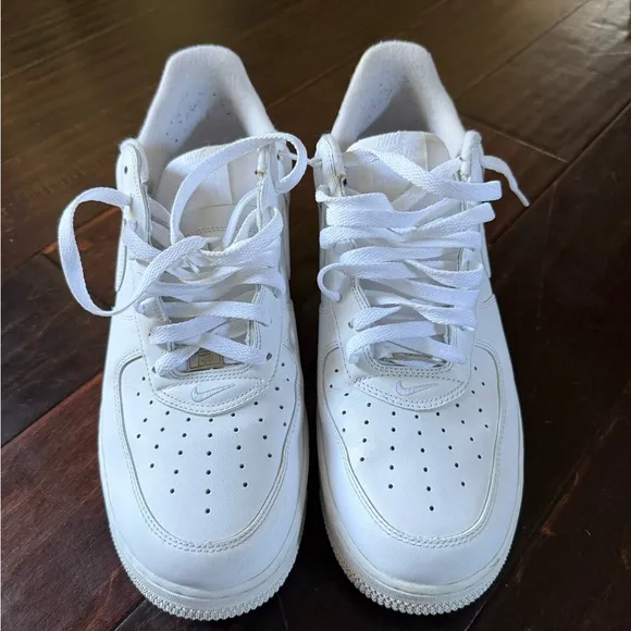 Nike x Supreme White Sneakers