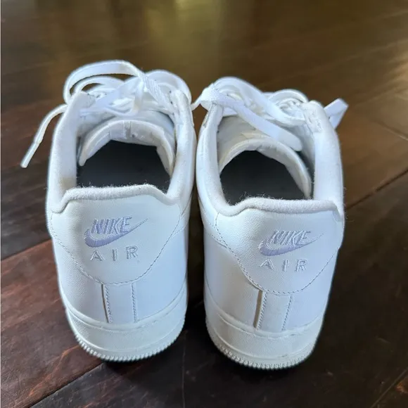 Nike x Supreme White Sneakers