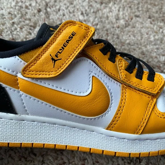 Nike Yellow and Black Sneakers