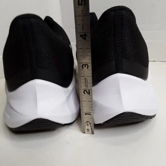 NIKE Zoom WINFLO Men's size 9.5M Running Sneaker Shoes