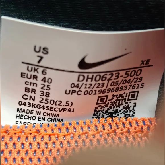 Nike ZoomX Zegama Purple Ink Safety Orange DH0623-500 Trail Hiking Running Shoes